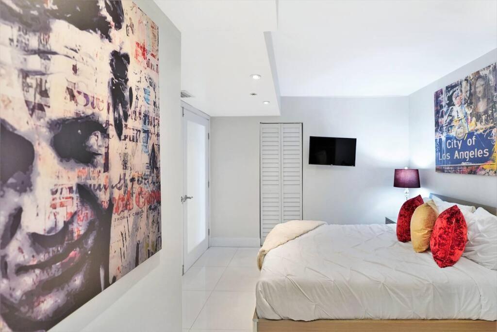 Apartamento Spectacular! Penthouse With Direct Water Views! *